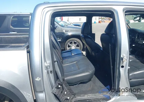 2022 Toyota Tacoma Trd Off Road из США, поврежденный, VIN 3TMCZ5AN4NM530664